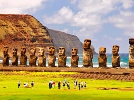 Lo inhóspito no siempre es inaccesible: descubre la Isla de Pascua isla pascua
